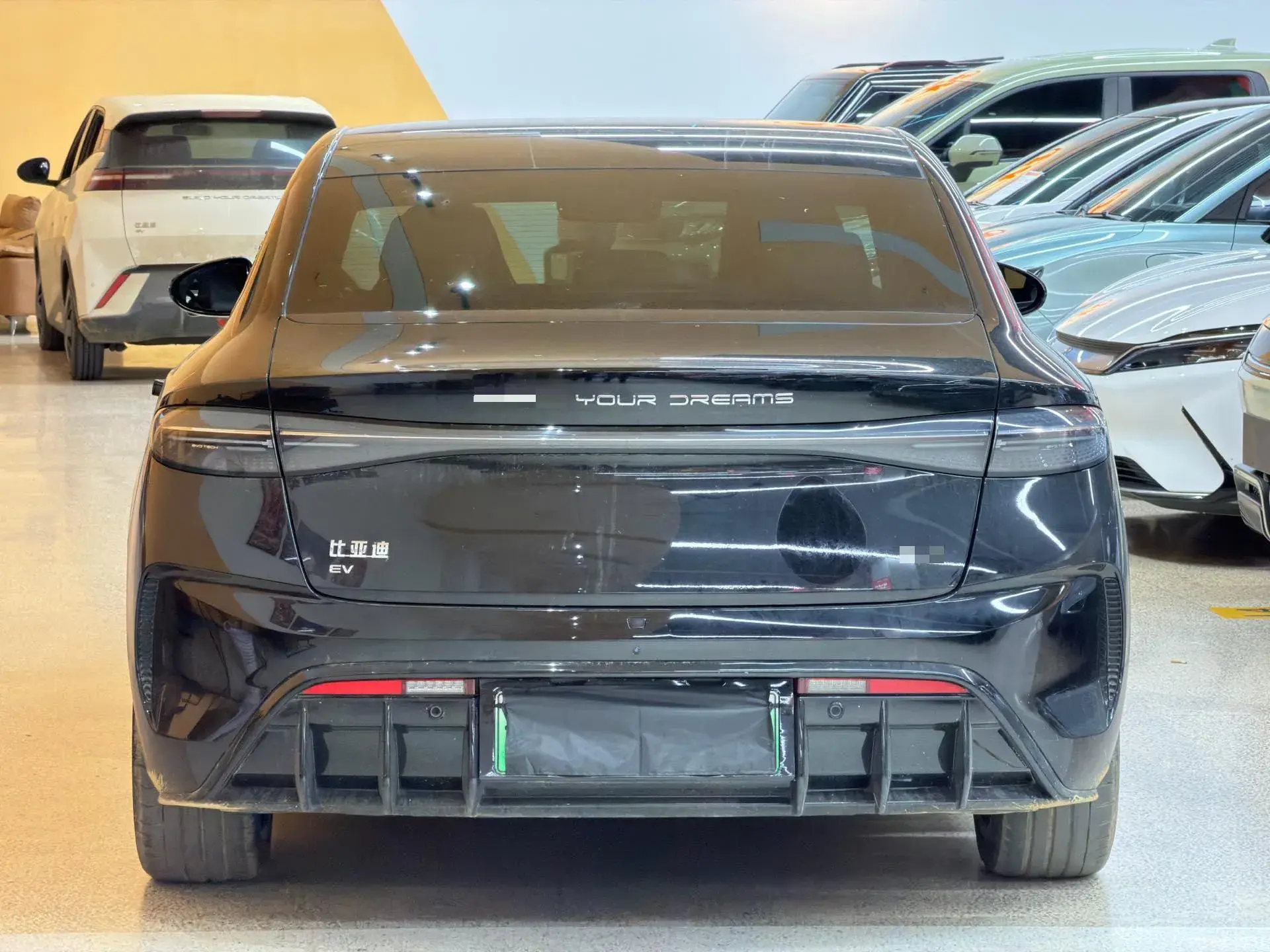 2022 BYD SEAL thumbnail 3