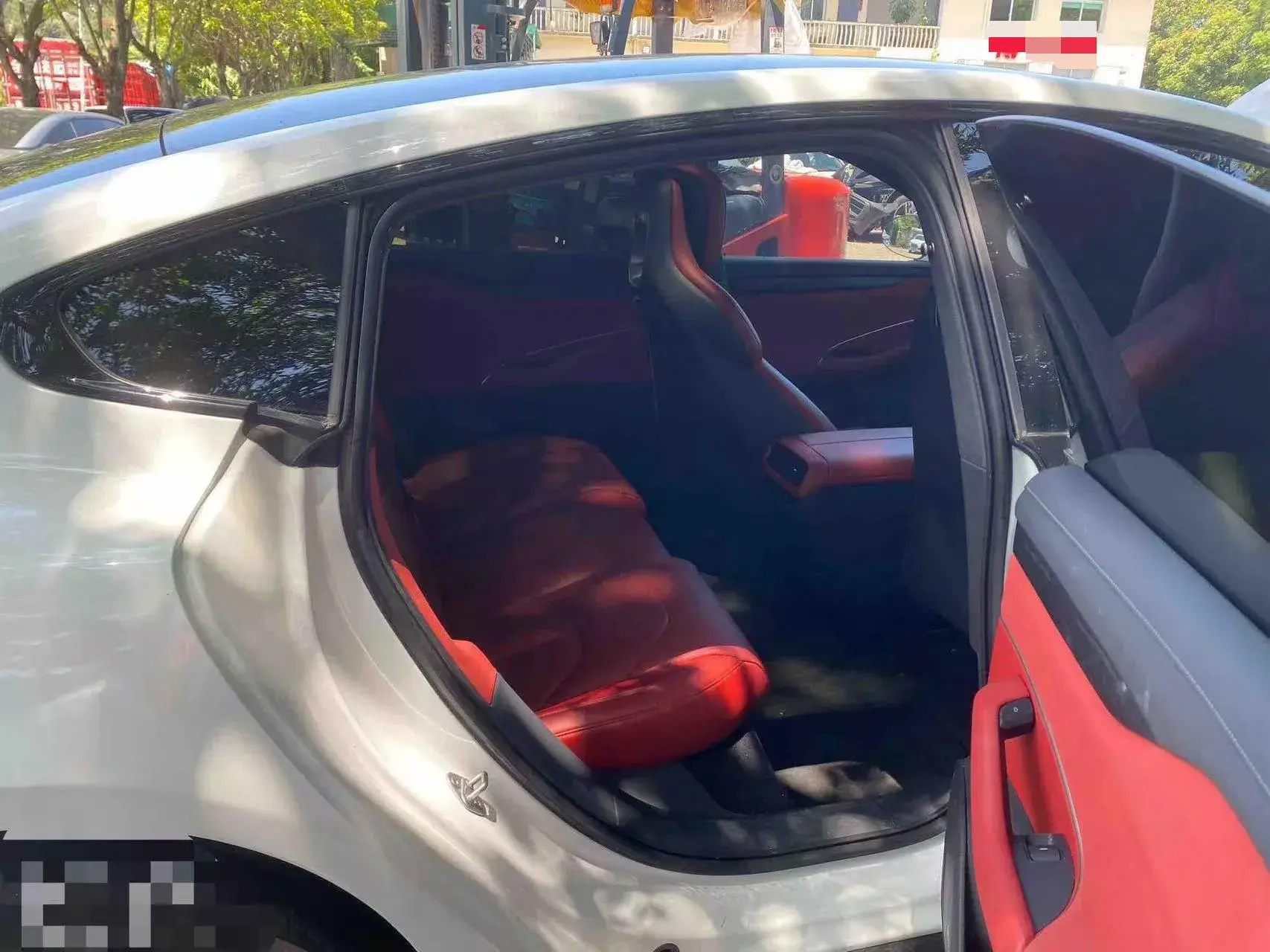 2024 MI SU7 thumbnail 4