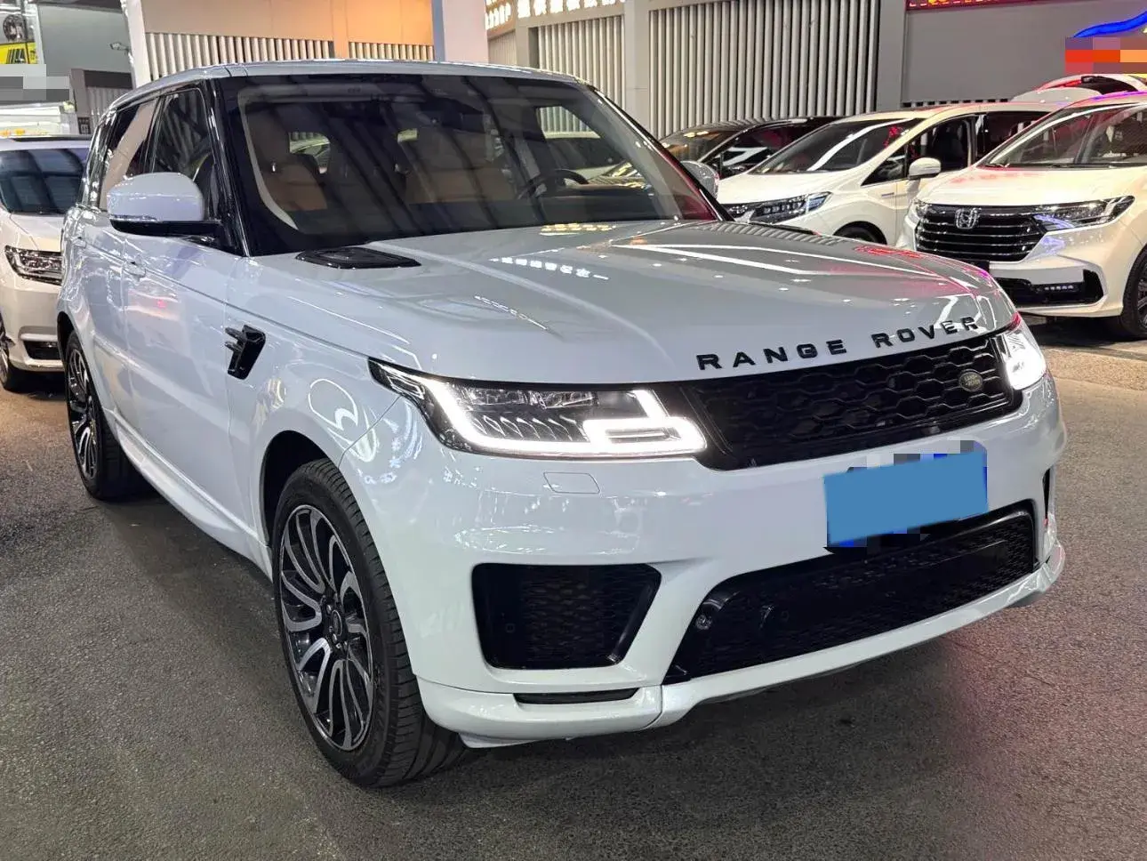 2018 LAND ROVER thumbnail 2