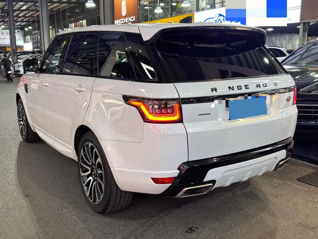 2018 LAND ROVER thumbnail 3