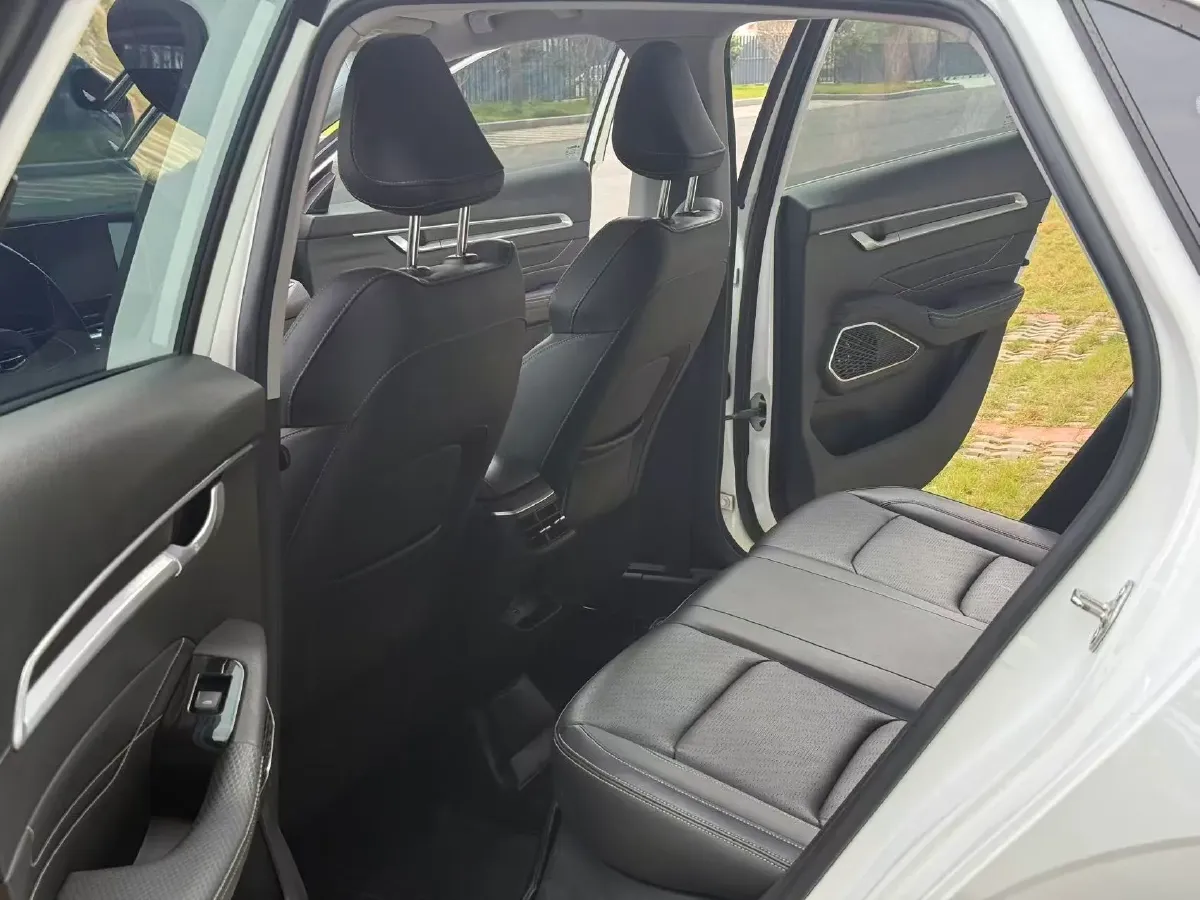 2022 Geely Emgrand L 1.4T 141HP L4 CVT,autocango,china used car exporter,china ev exporter,chinese used car exporter,chinese used ev exporter