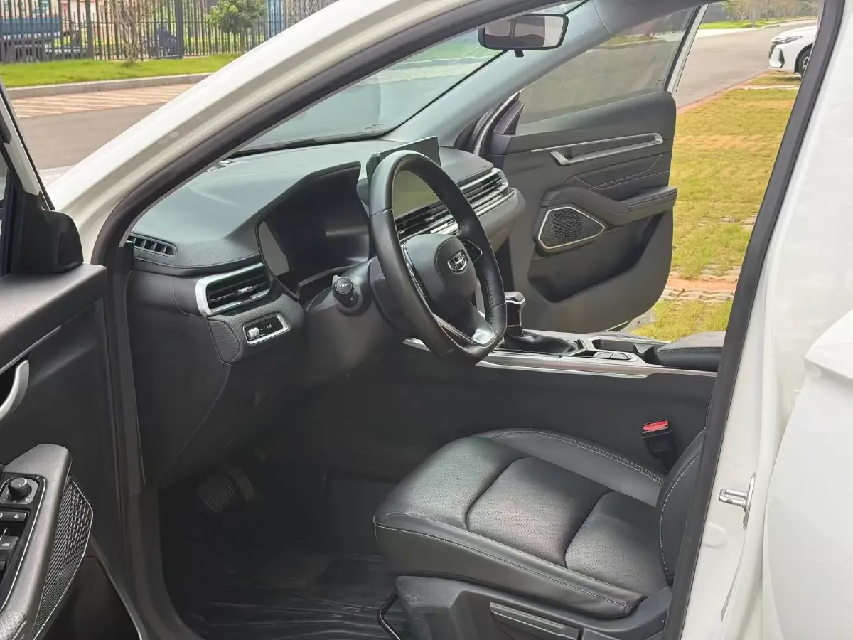 2022 Geely Emgrand L 1.4T 141HP L4 CVT,autocango,china used car exporter,china ev exporter,chinese used car exporter,chinese used ev exporter