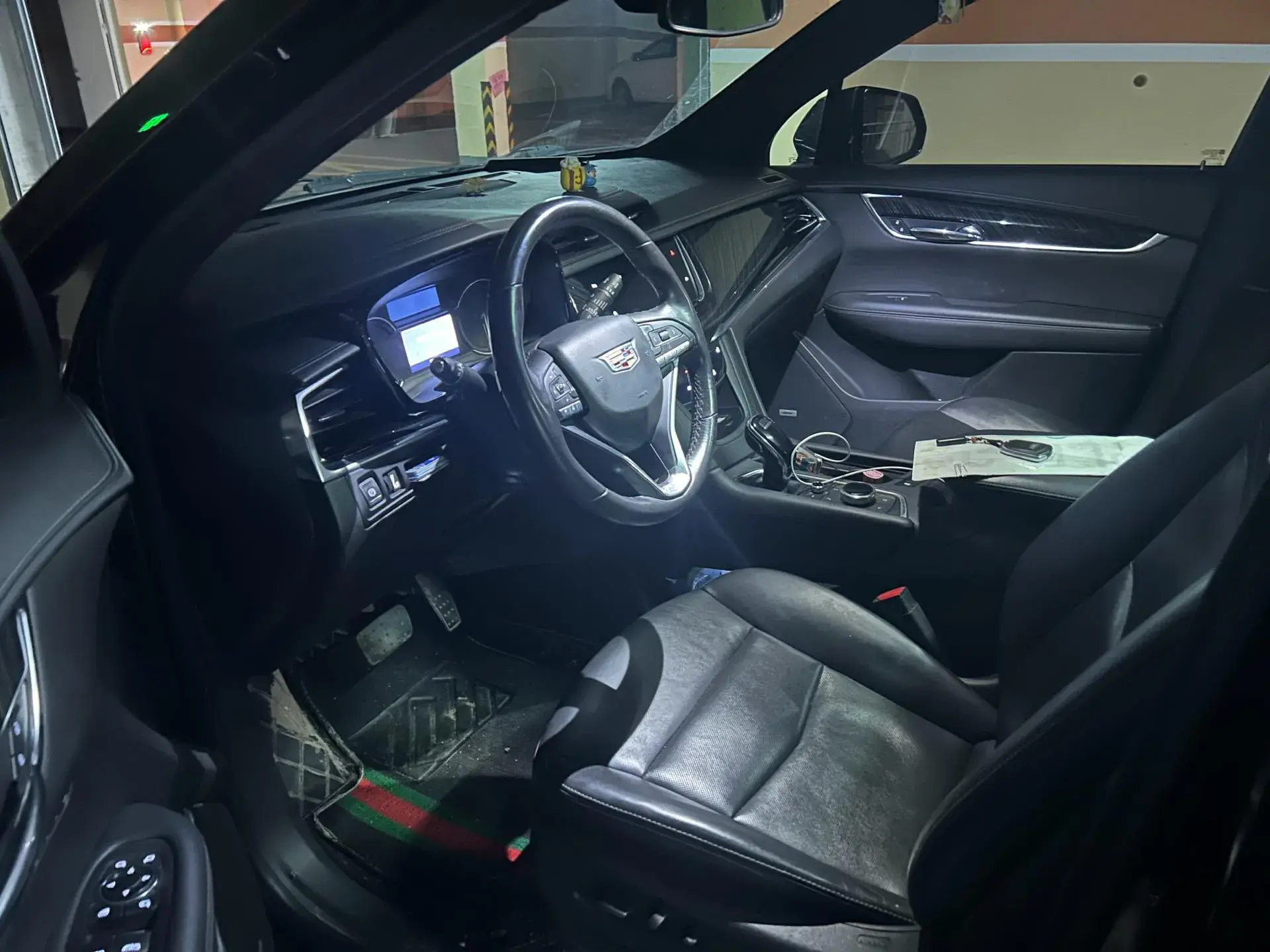 2021 CADILLAC XT6 thumbnail 2