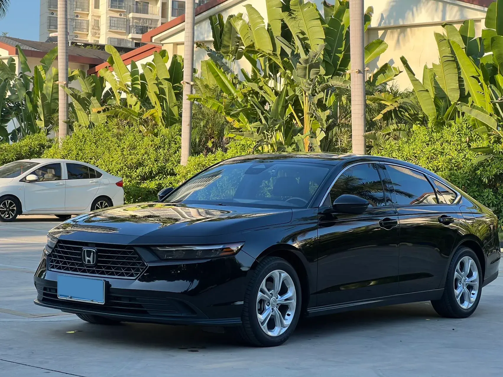 2025 HONDA ACCORD view 1