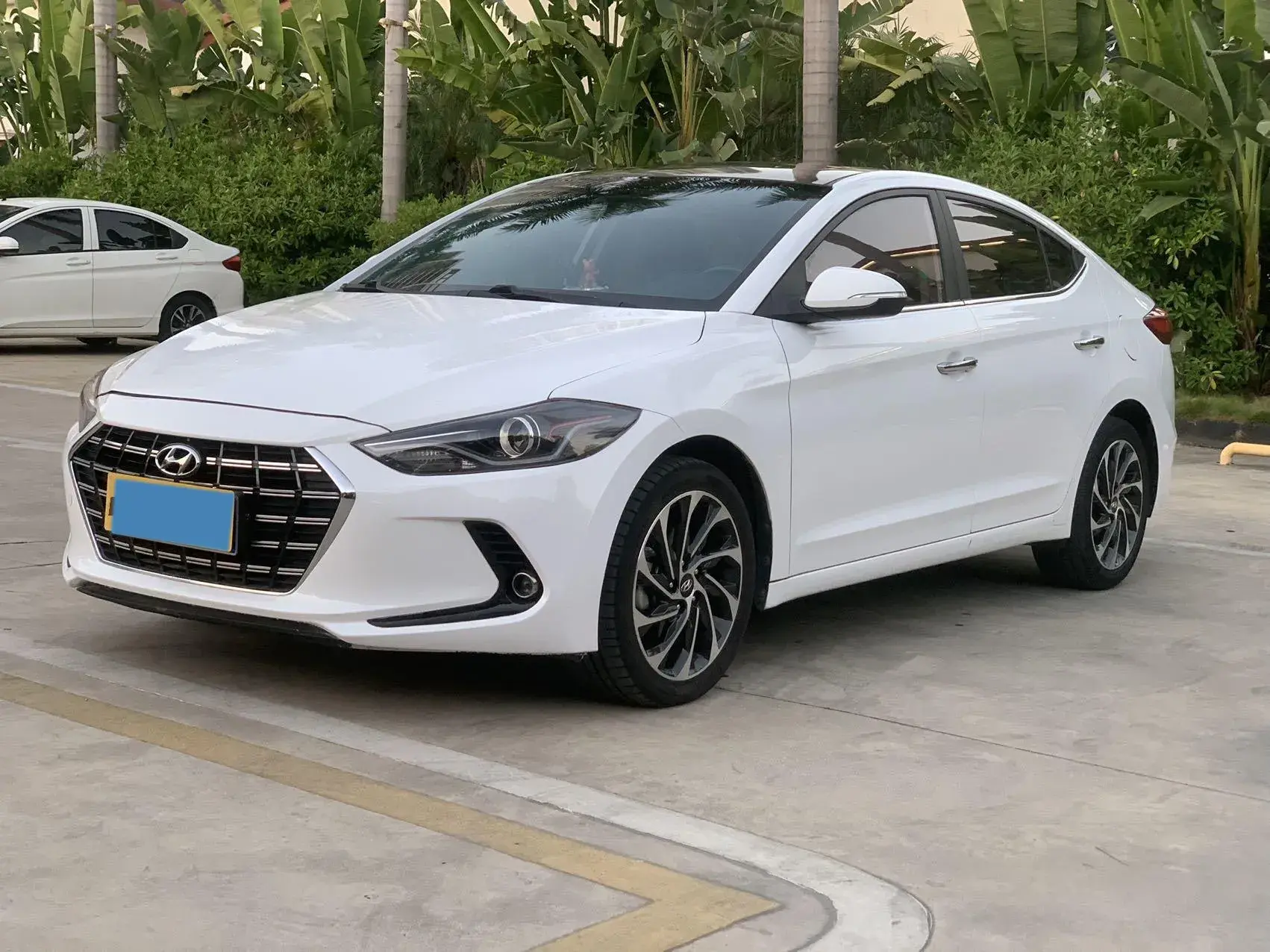 2019 HYUNDAI ELANTRA view 1