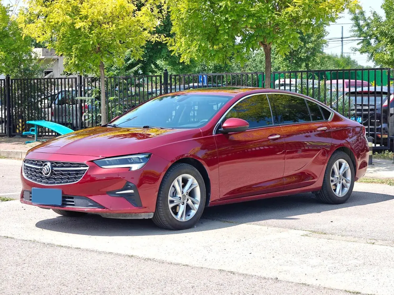 2020 BUICK REGAL view 1