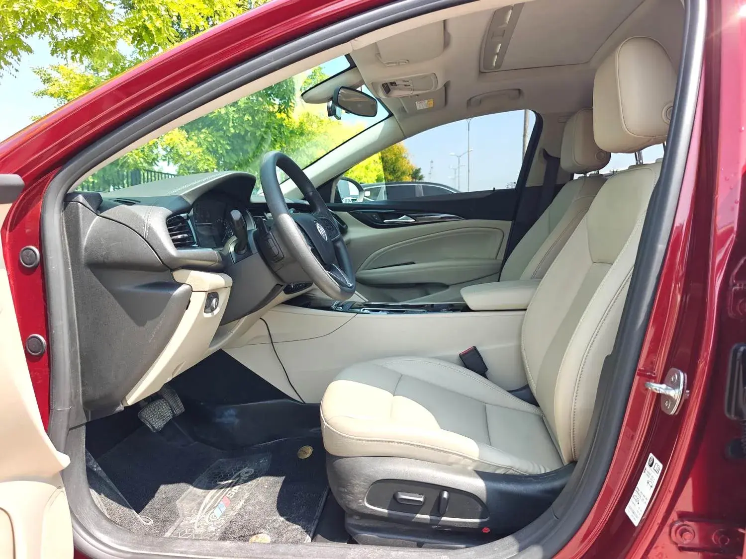 2020 BUICK REGAL thumbnail 4