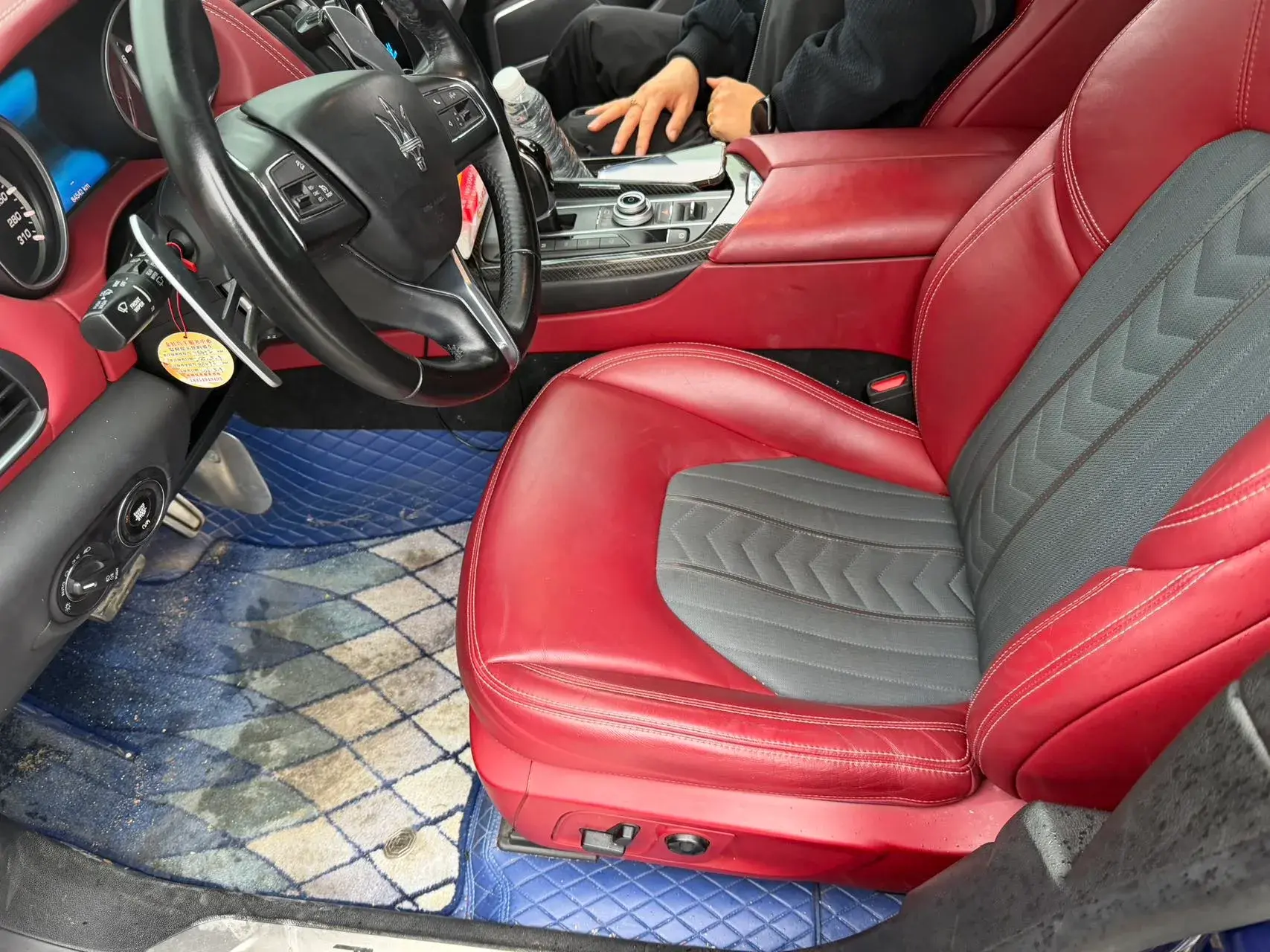 2016 MASERATI LEVANTE thumbnail 3