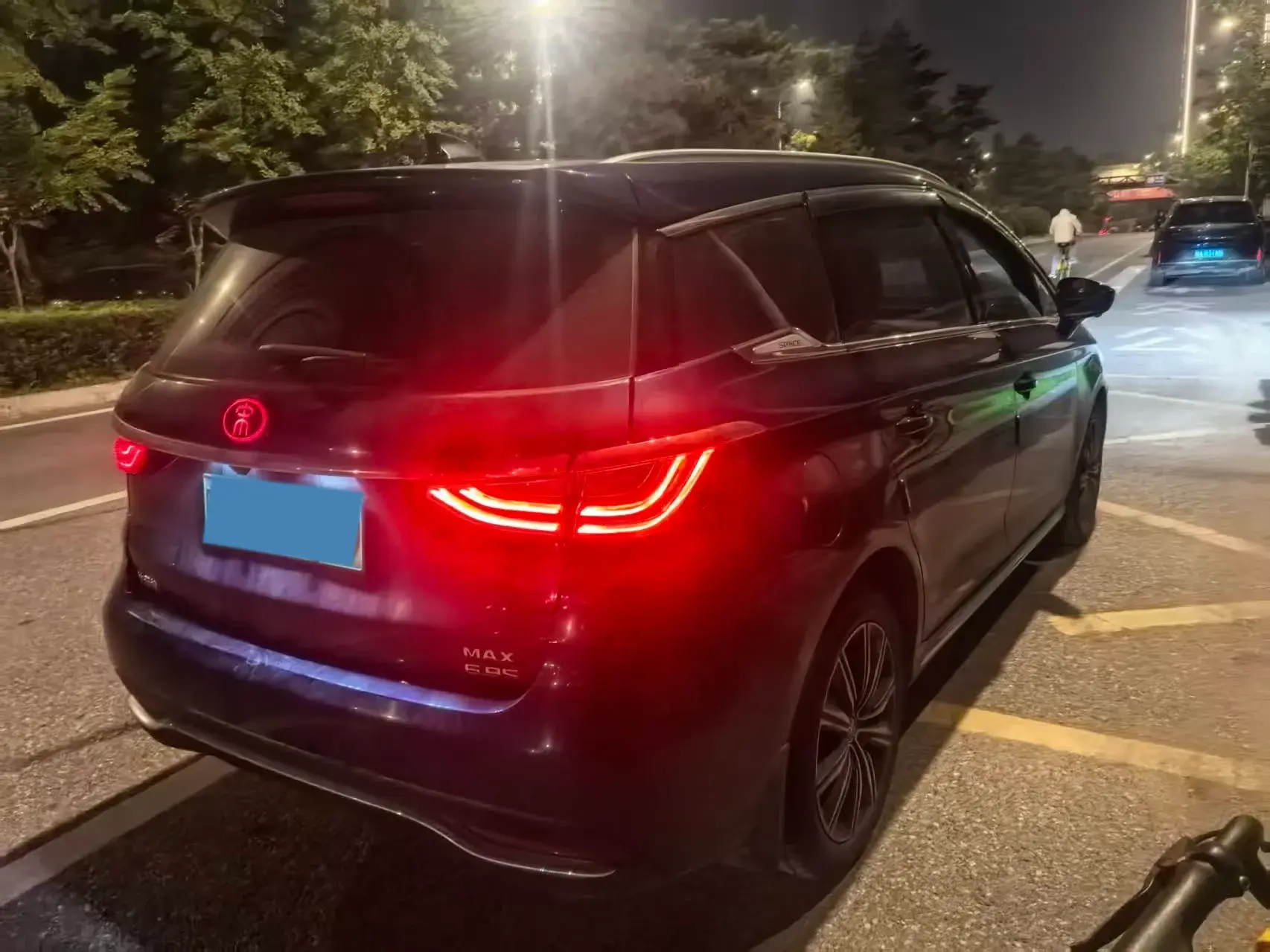 2019 BYD SONG thumbnail 4