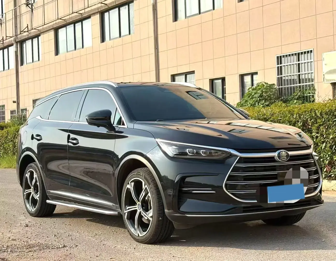 2021 BYD TANG thumbnail 3