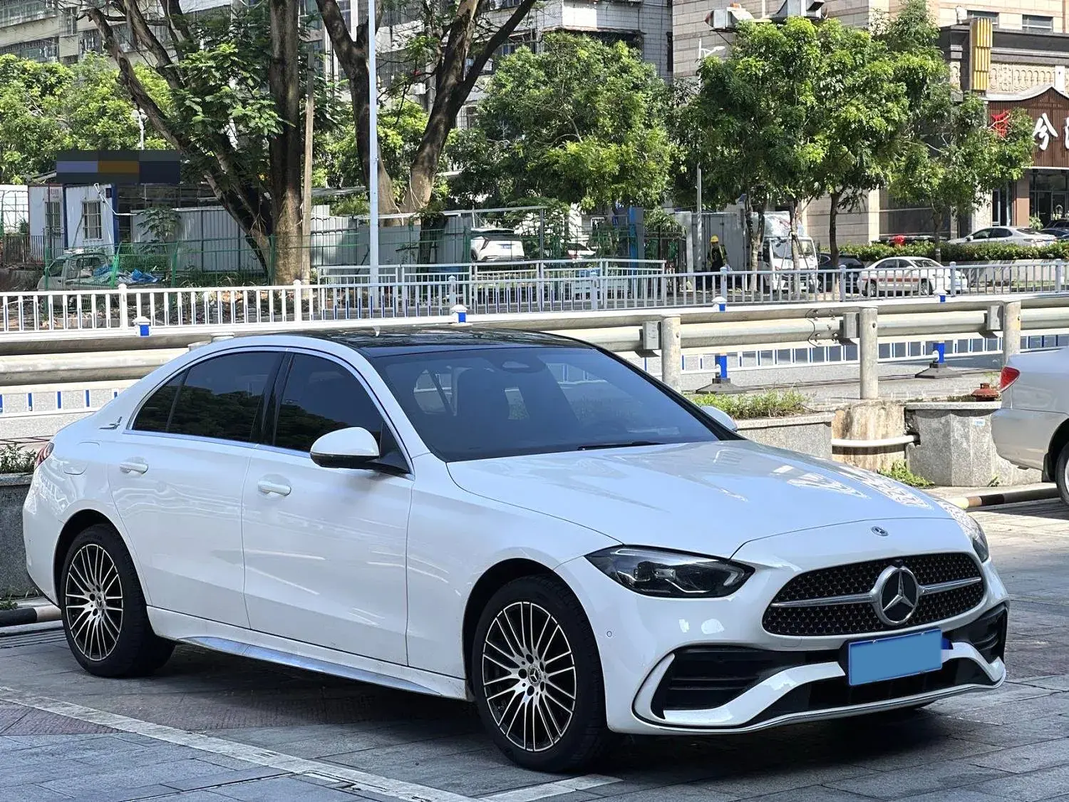 2025 MERCEDES-BENZ C thumbnail 3