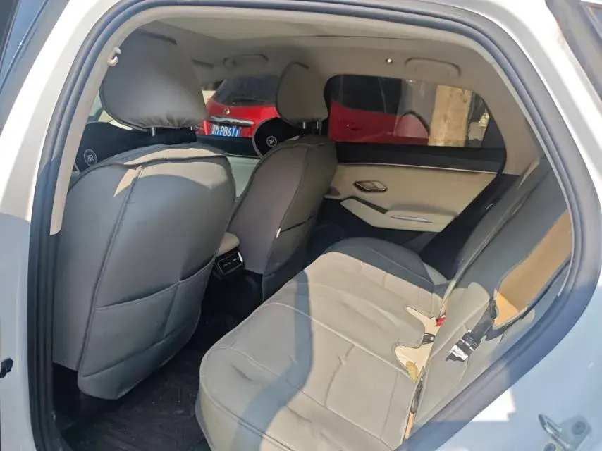 2024 BYD QINL thumbnail 3