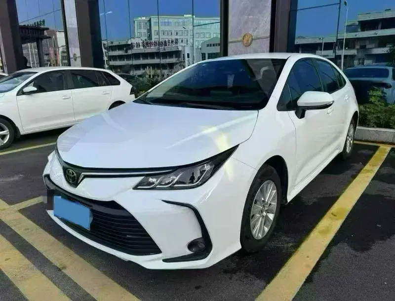 2023 TOYOTA COROLLA view 1