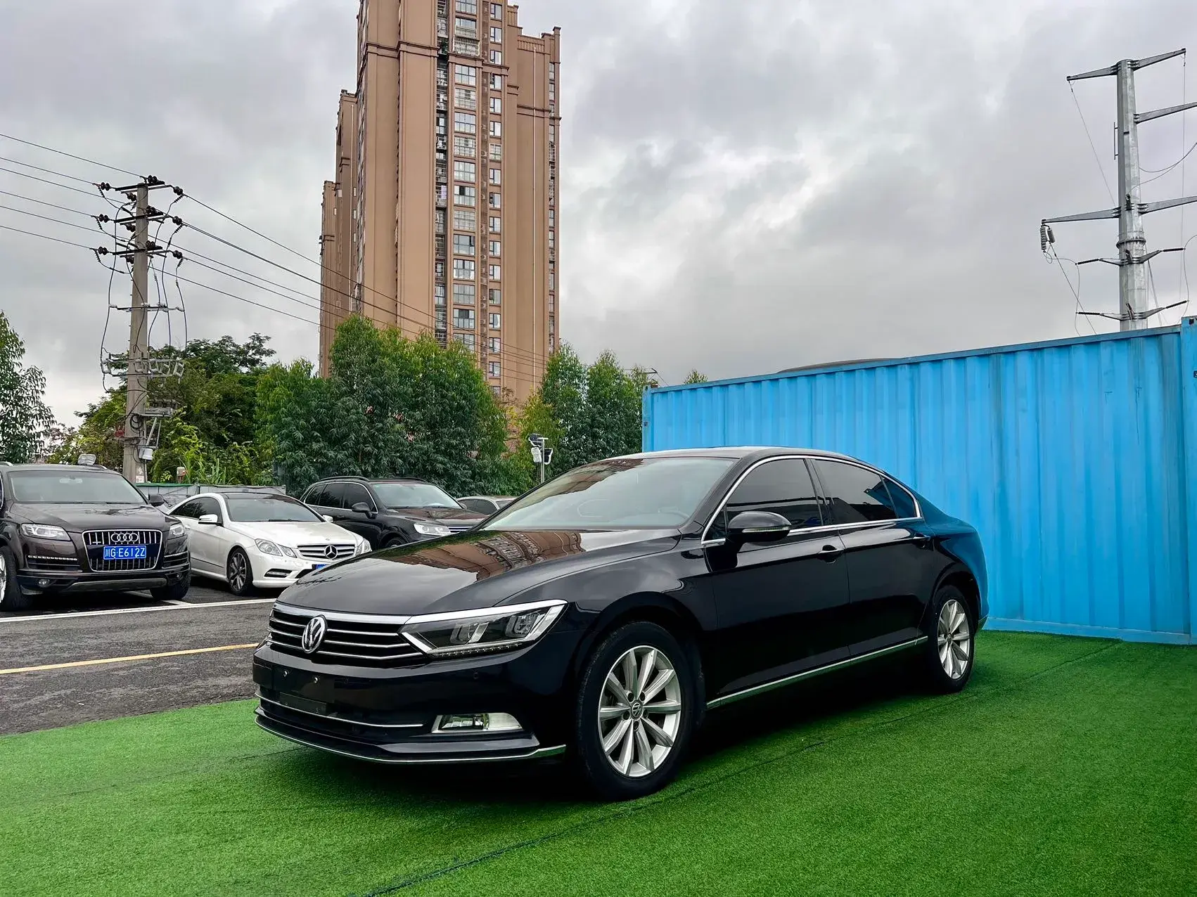 2020 VOLKSWAGEN MAGOTAN view 1