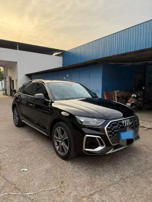 2022 AUDI Q5L thumbnail 3