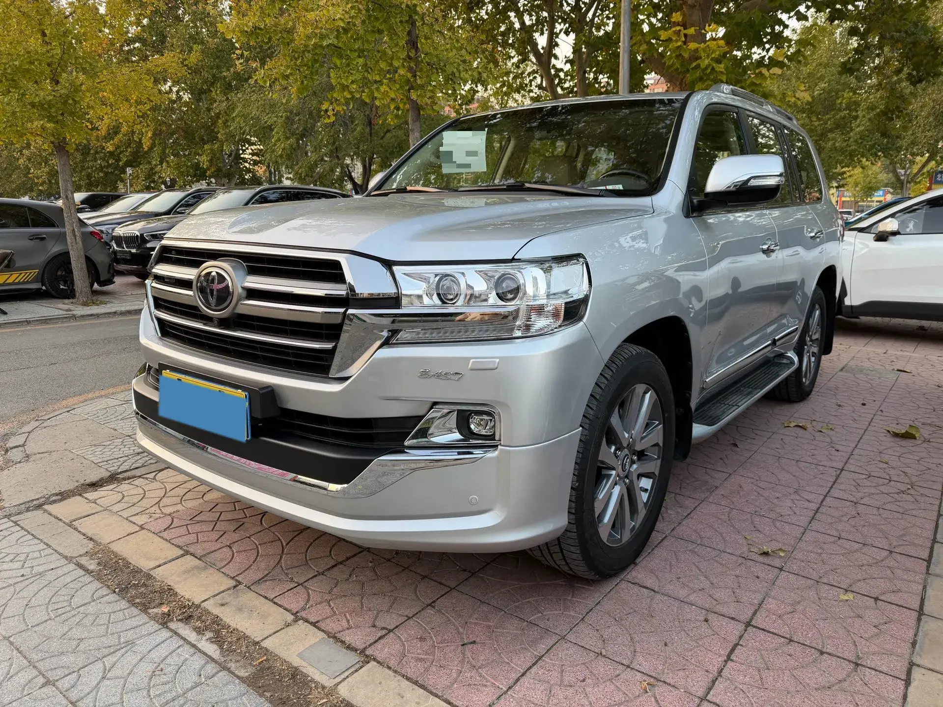 2019 CHEVROLET TRAX view 1