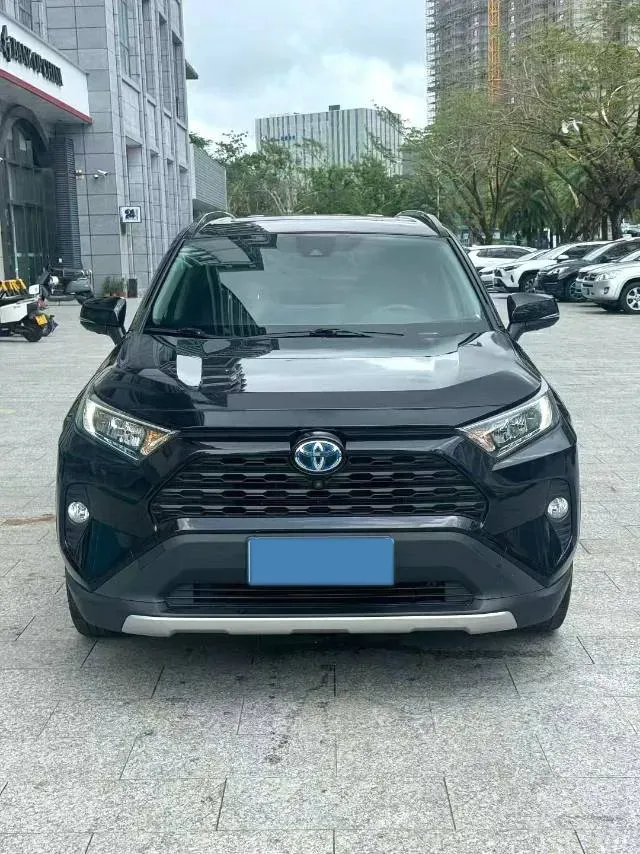 2022 Toyota RAV4 Hybird E+ 2.5L 180HP L4 E-CVT PHEV 15.984KWH,autocango,china used car exporter,china ev exporter,chinese used car exporter,chinese used ev exporter