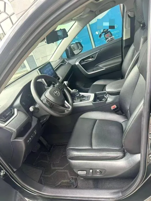 2022 Toyota RAV4 Hybird E+ 2.5L 180HP L4 E-CVT PHEV 15.984KWH,autocango,china used car exporter,china ev exporter,chinese used car exporter,chinese used ev exporter