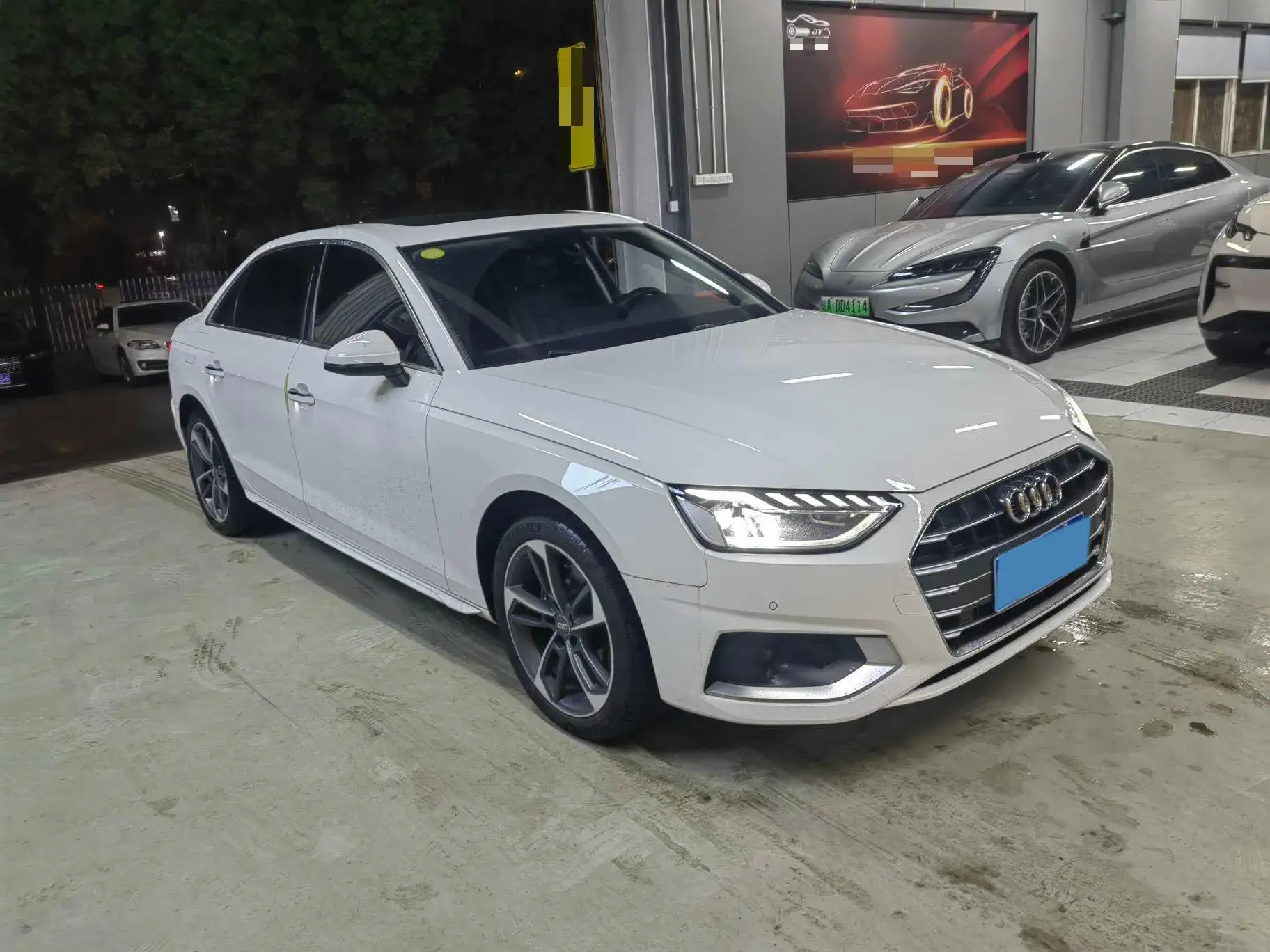 2020 AUDI A4L thumbnail 2