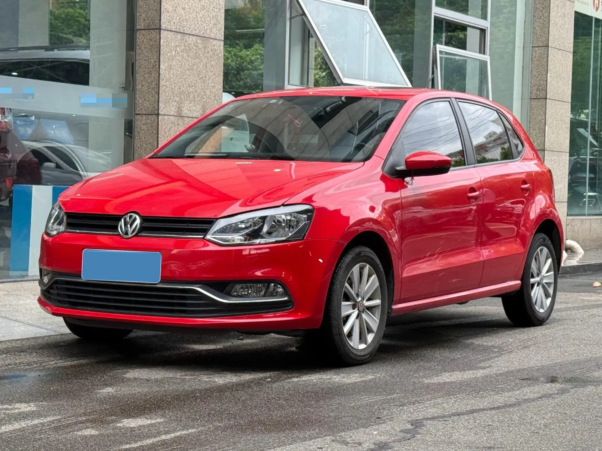 2021 VOLKSWAGEN POLO view 1