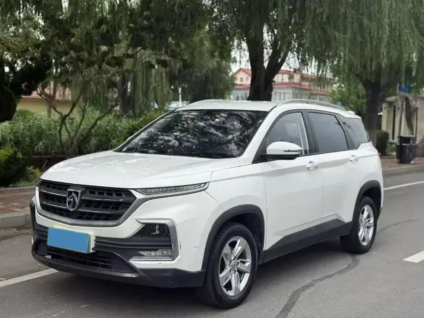 2018 BAOJUN 530 view 1