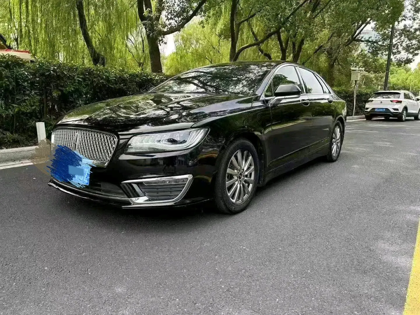 2018 LINCOLN MKZ view 1