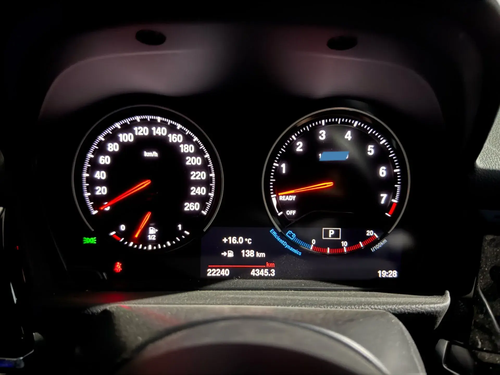 2023 BMW 1 thumbnail 4