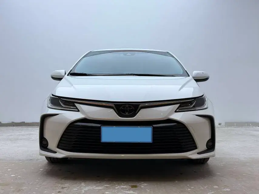 2021 TOYOTA COROLLA thumbnail 2