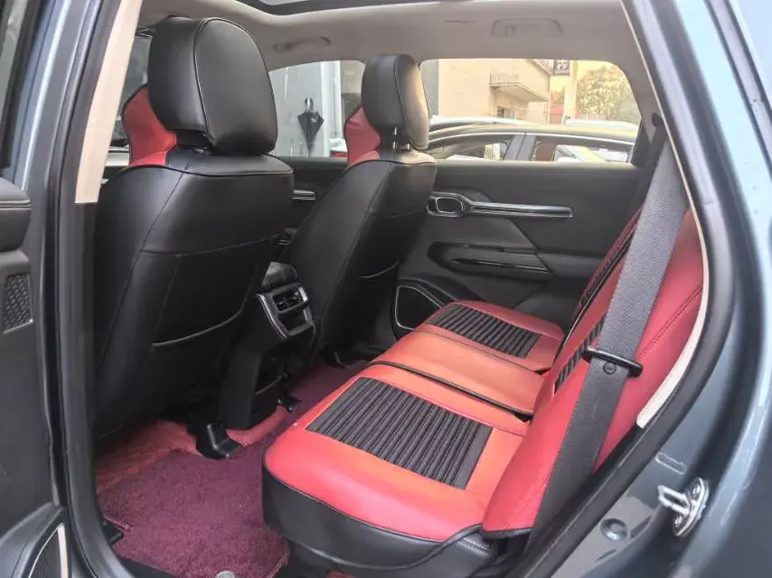 2020 GEELY OKAVANGO thumbnail 4