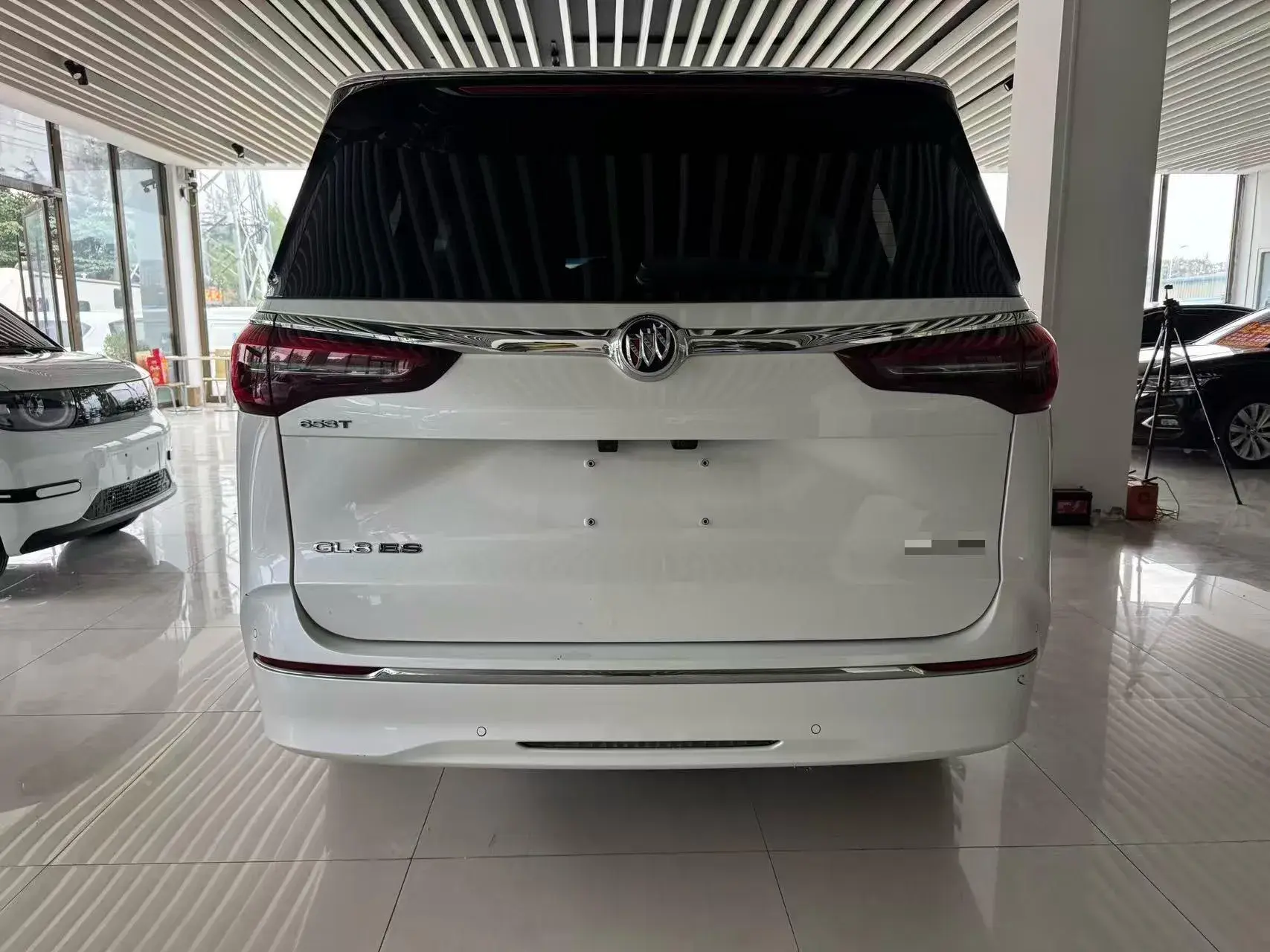 2022 BUICK GL8 thumbnail 3