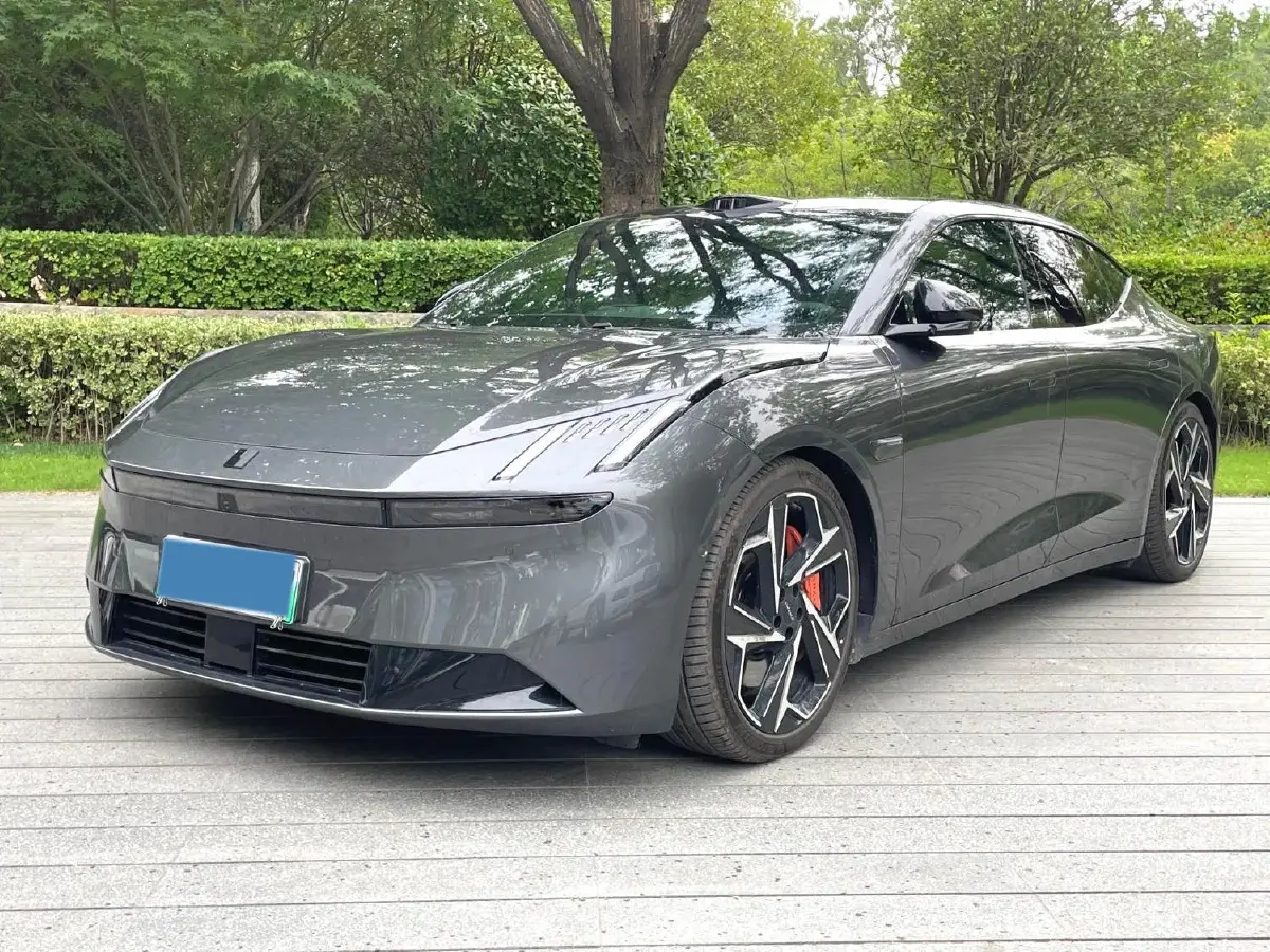 2025 LYNK&CO Z10 BEV 95KWH