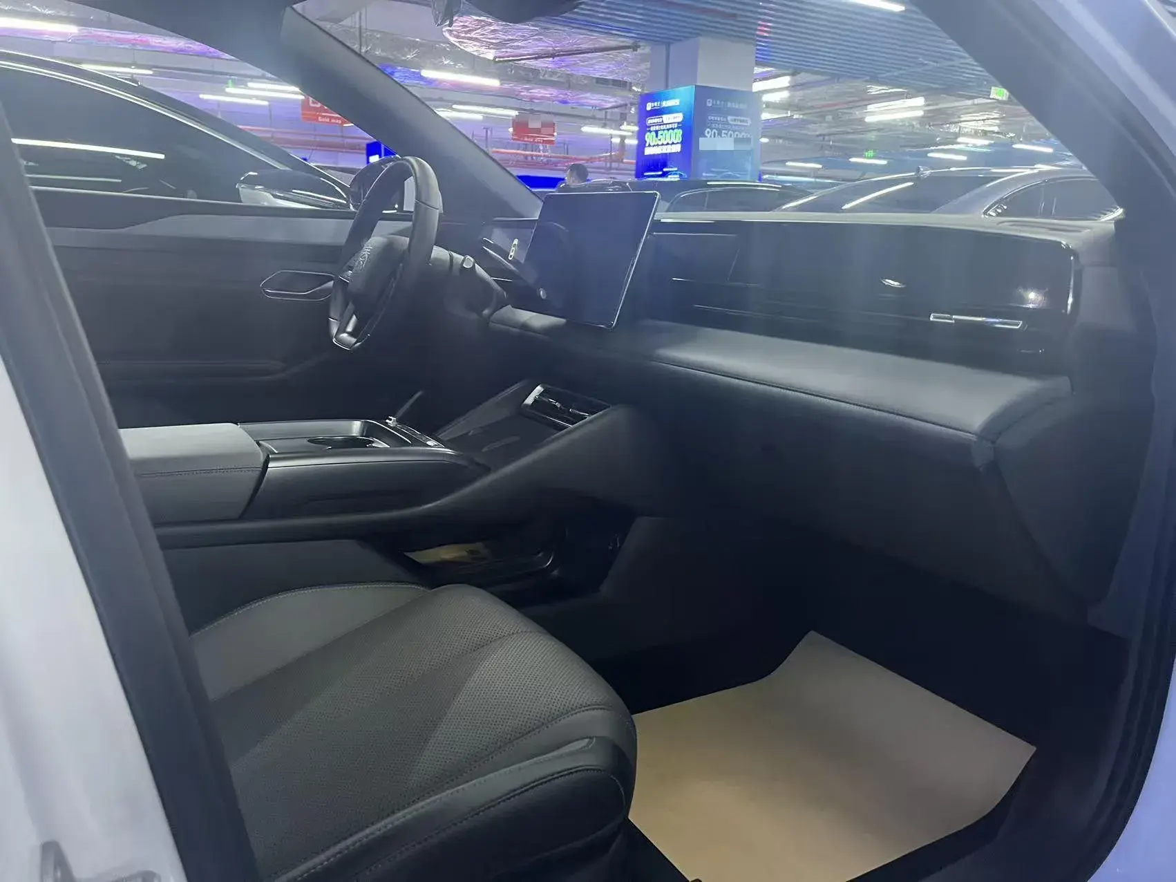 2025 BYD QINL thumbnail 4