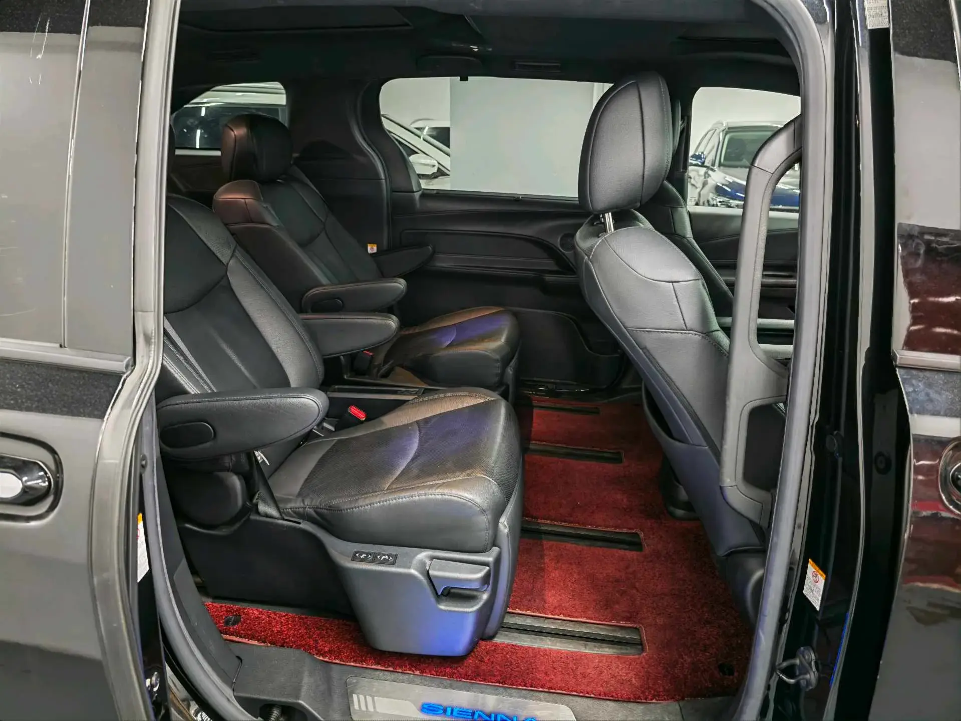 2021 TOYOTA SIENNA thumbnail 4