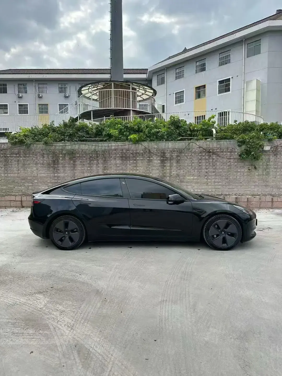 2020 TESLA MODEL thumbnail 3