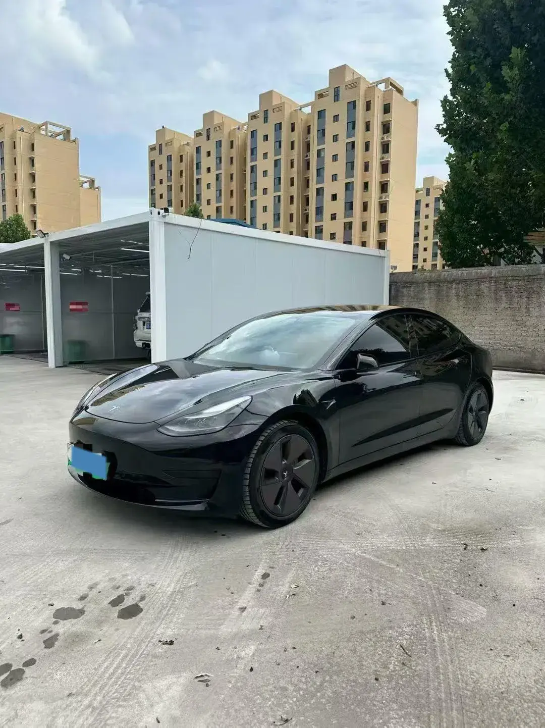 2020 TESLA MODEL view 1