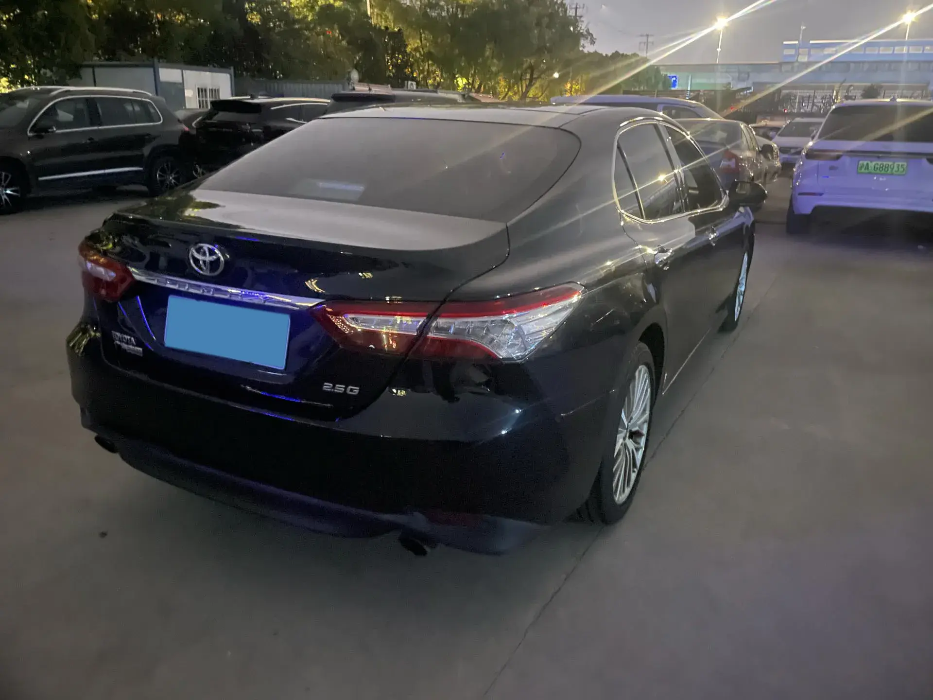 2018 TOYOTA CAMRY thumbnail 2