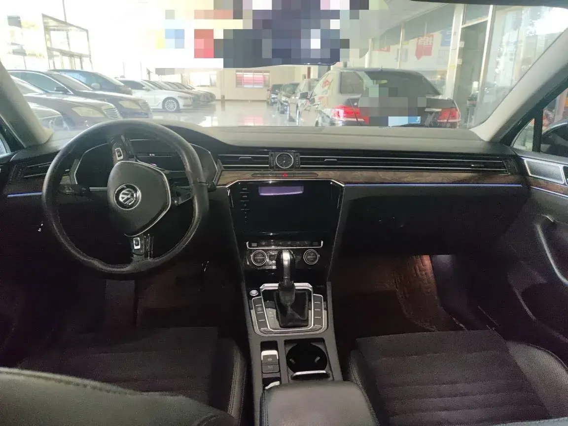 2018 VOLKSWAGEN MAGOTAN thumbnail 4