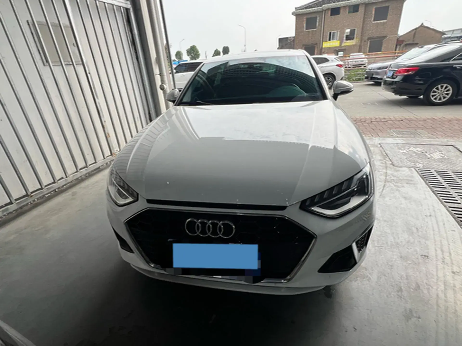 2020 AUDI A4L thumbnail 2