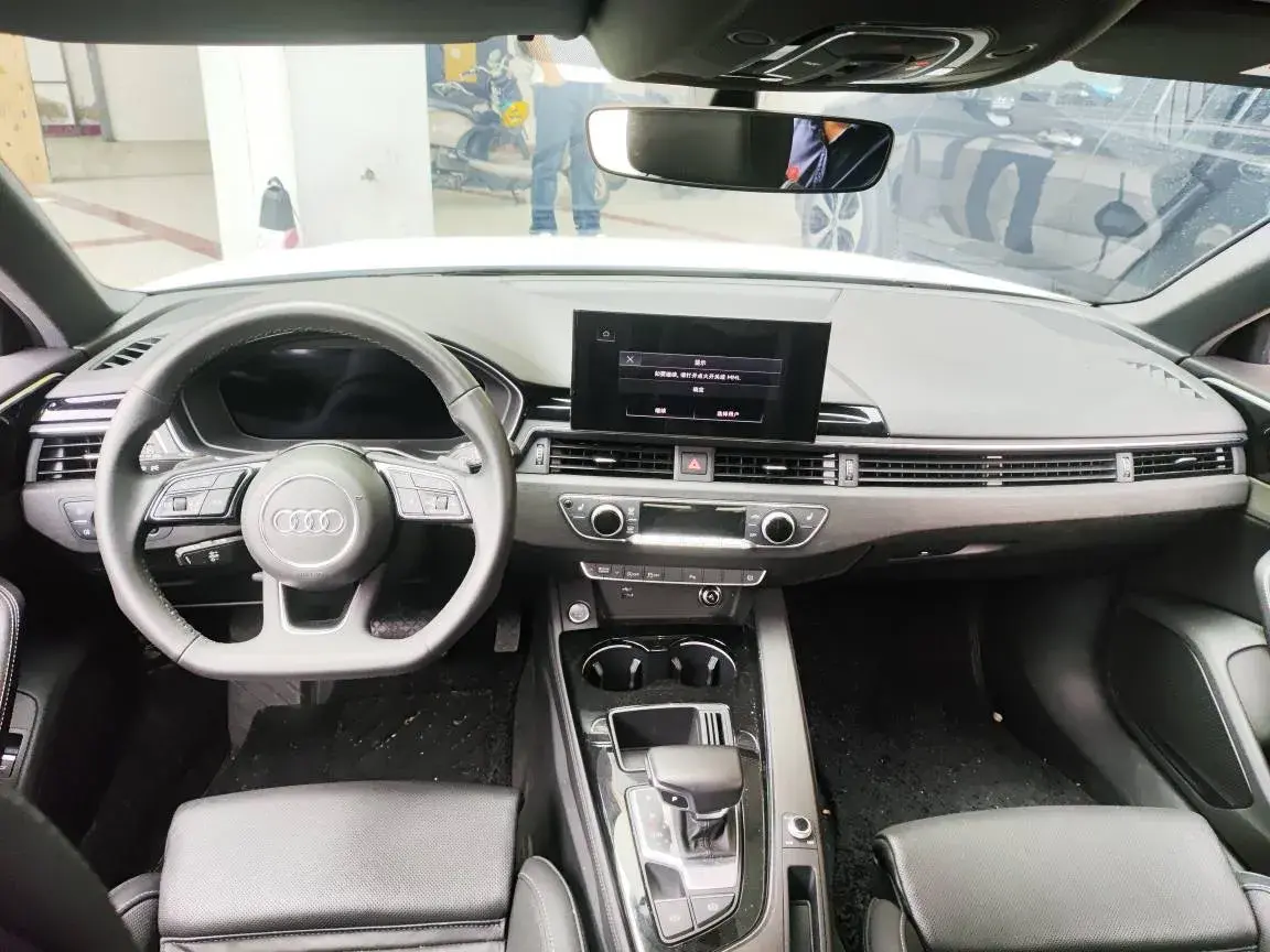 2023 AUDI A4L thumbnail 2