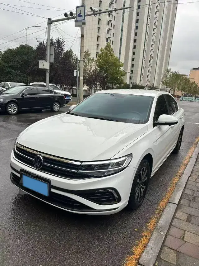 2023 VOLKSWAGEN BORA view 1