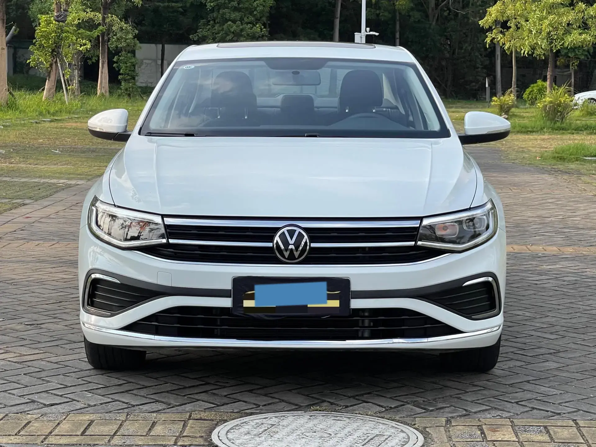 2025 VOLKSWAGEN BORA thumbnail 2