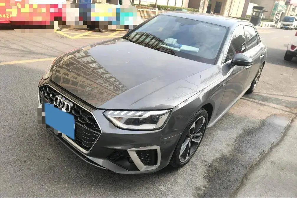 2023 AUDI A4L view 1