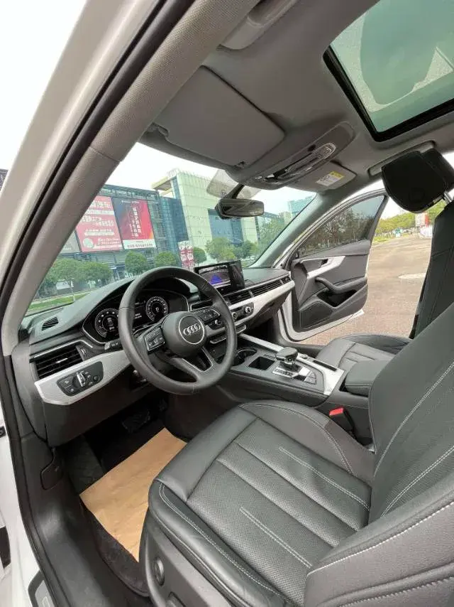 2020 AUDI A4L thumbnail 4