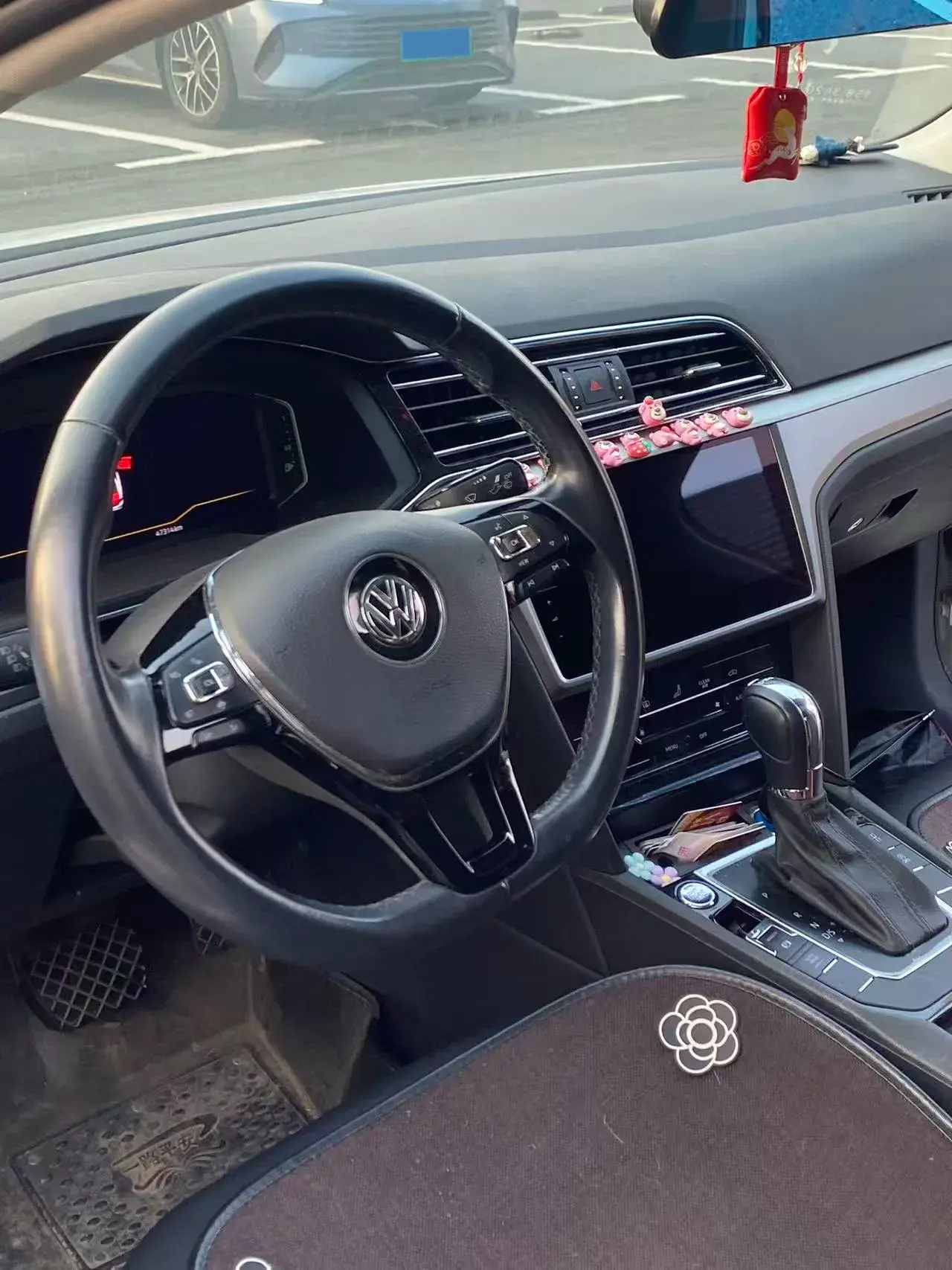 2021 VOLKSWAGEN LAMANDO thumbnail 4