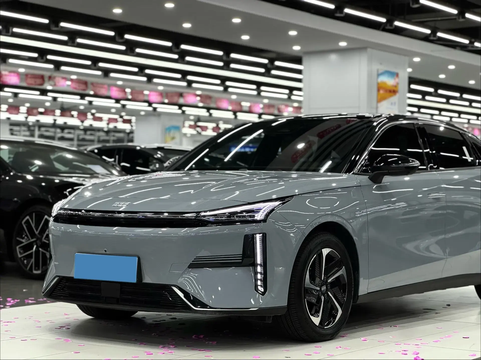 2024 GEELY GALAXY view 1