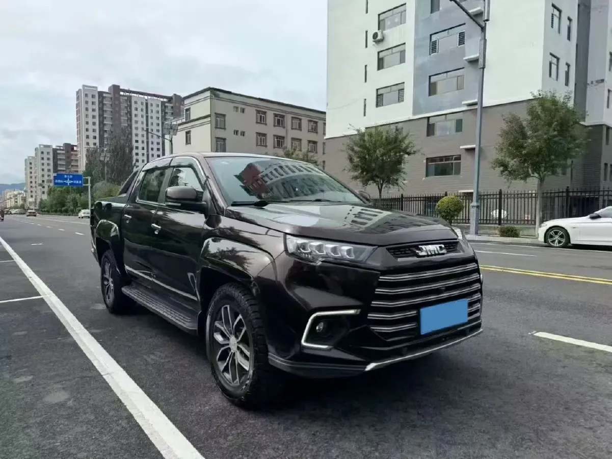 2022 JMC YuHu 9 2.0T 141HP L4 8AT,autocango,china used car exporter,china ev exporter,chinese used car exporter,chinese used ev exporter