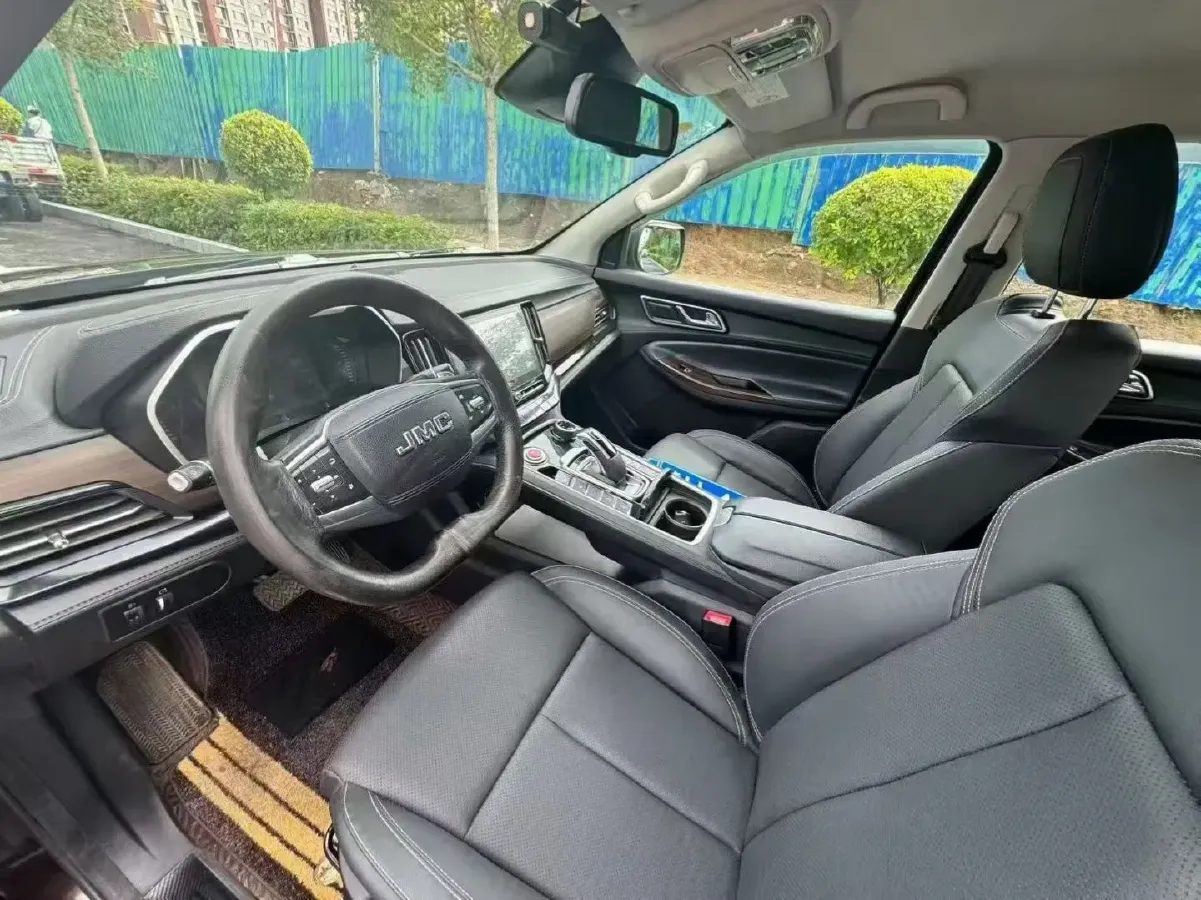 2022 JMC YuHu 9 2.0T 141HP L4 8AT,autocango,china used car exporter,china ev exporter,chinese used car exporter,chinese used ev exporter