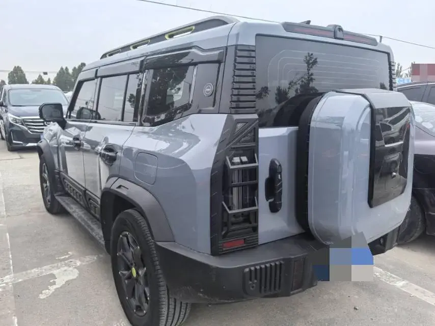 2023 JETOUR TRAVELLER thumbnail 4