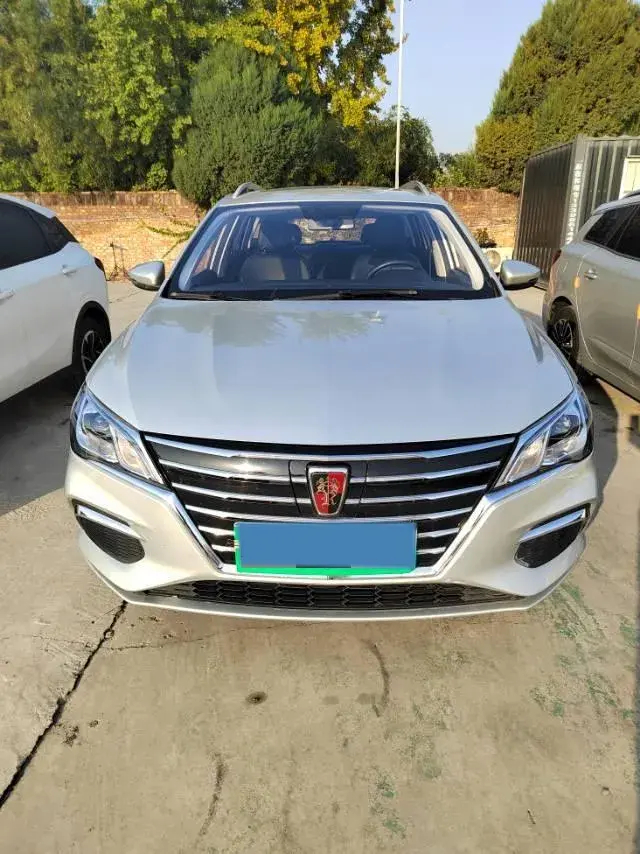2018 ROEWE EI5 thumbnail 2