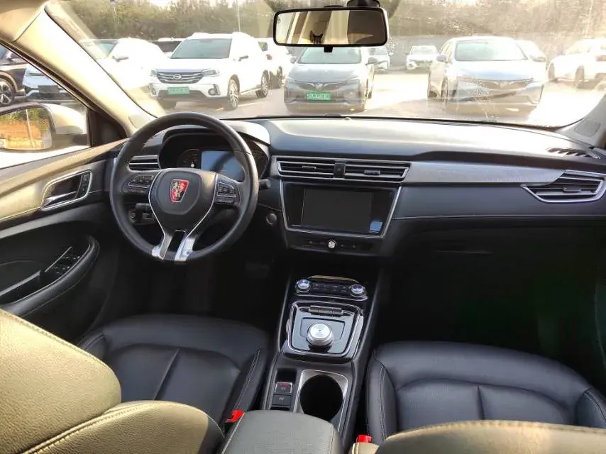 2018 ROEWE EI5 thumbnail 4